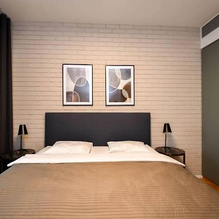 Skypark Luxury Apartment With Skyline View & Free Parking Bratislava Dış mekan fotoğraf